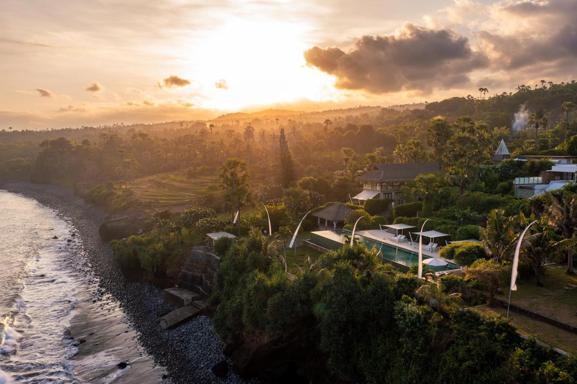 Shunyata Villas Bali Seraya Exterior photo